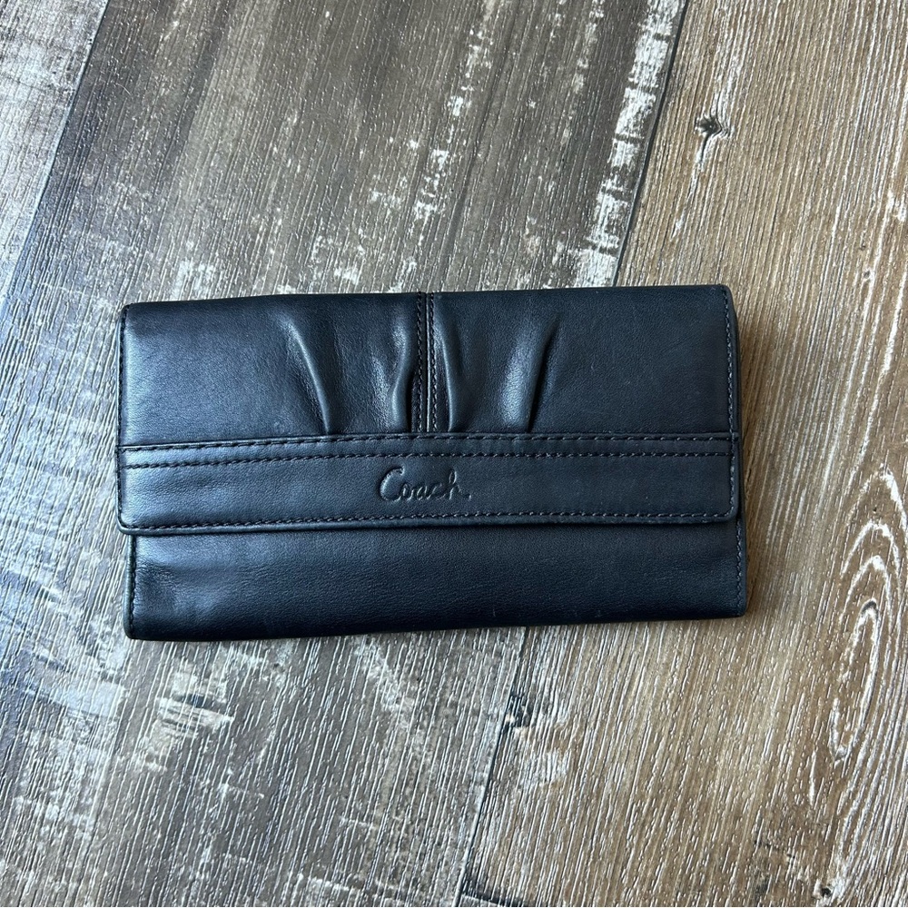Vintage Coach Soho Pleated Black Leather Trifold Wallet